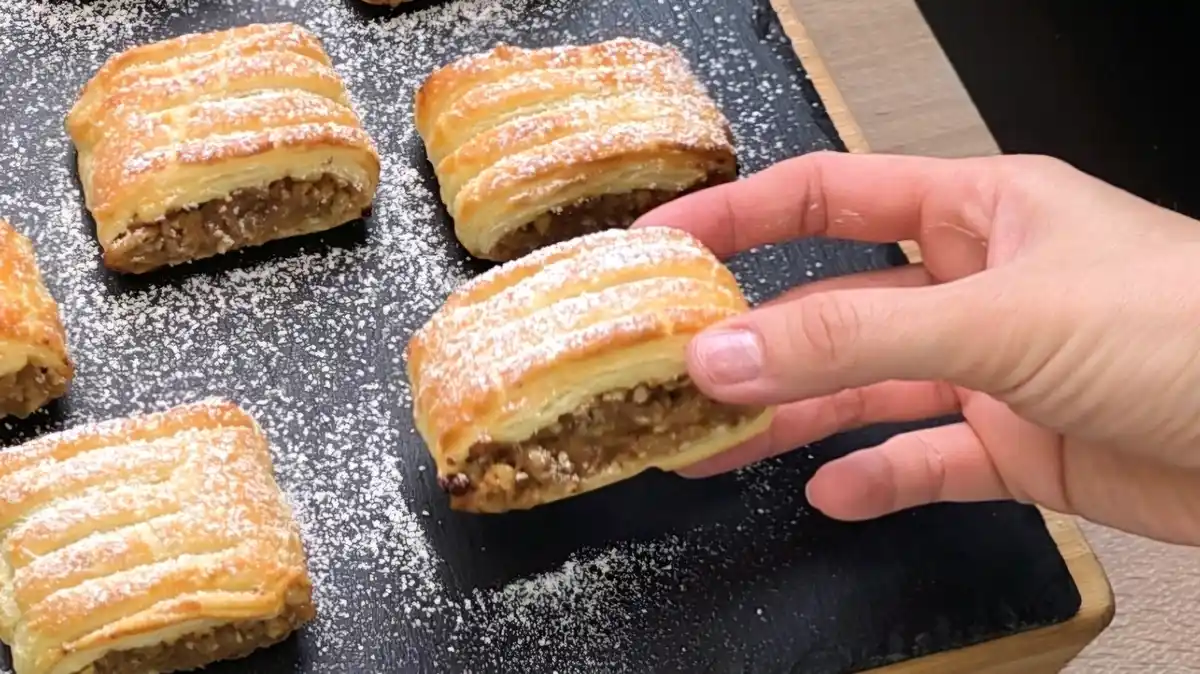 Blätterteig-Tasche mit Apfel-Walnuss-Füllung