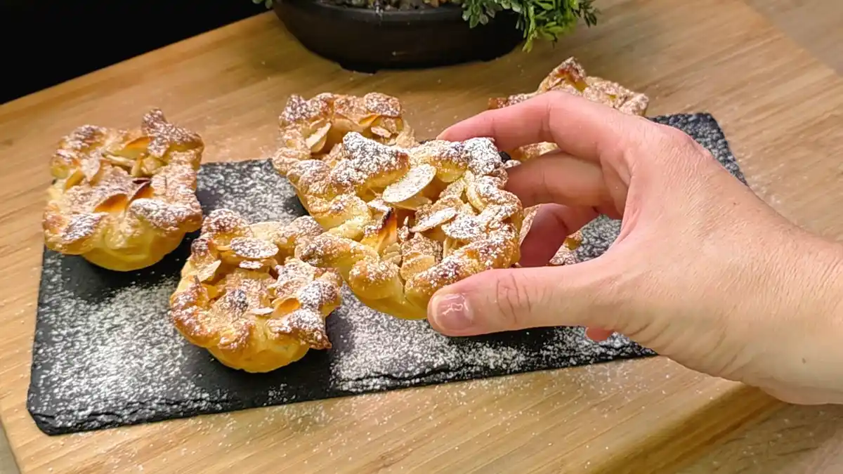 Blätterteig-Muffin mit Apfel, Zimt und Vanille